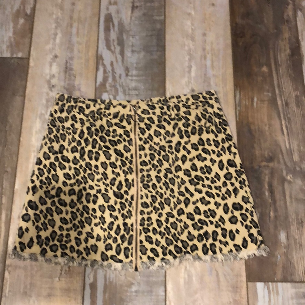 Eesome leopard print, zipper front skirt from Palmetto Moon